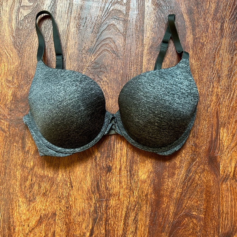 Victoria secret padded perfect coverage bra size 32DD